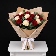 Load image into Gallery viewer, Midnight Love Bouquet 💐