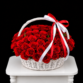 Scarlet Majesty Gift Basket