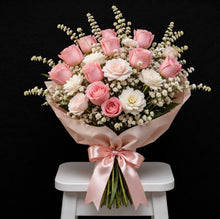 Load image into Gallery viewer, Ivery Blossom Bouquet