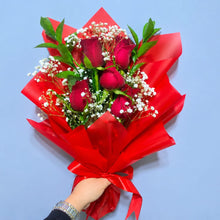 Load image into Gallery viewer, Romantic 7 Red Roses &amp; Gypsophila Bouquet | Valentine’s Day Flowers Dubai