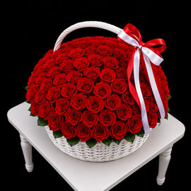 Scarlet Majesty Gift Basket